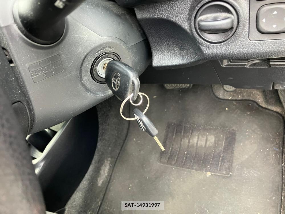 Toyota VITZ HYBRID 2018 1284215-13