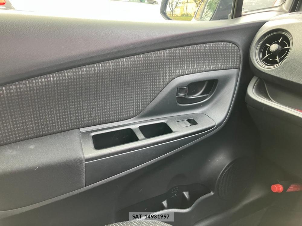 Toyota VITZ HYBRID 2018 1284215-19