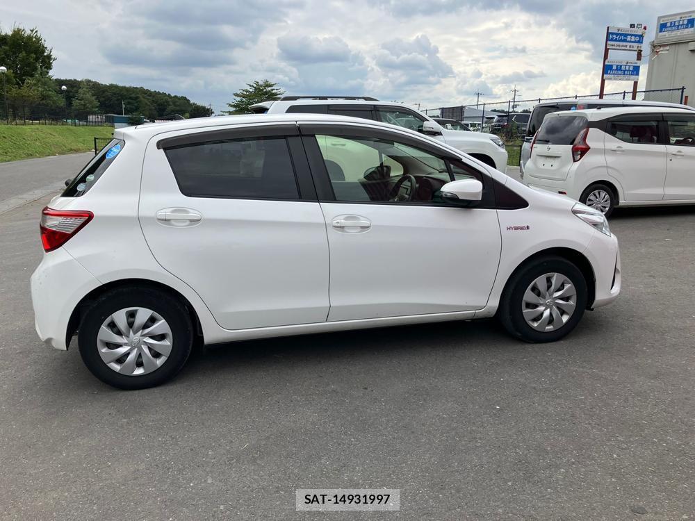 Toyota VITZ HYBRID 2018 1284215-1