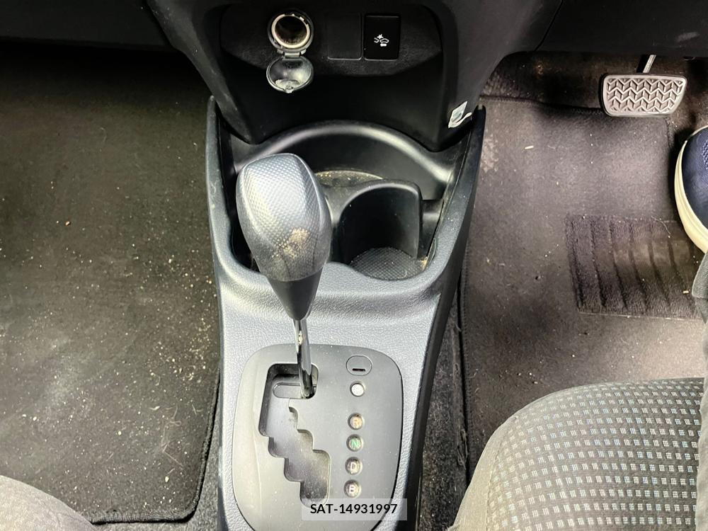 Toyota VITZ HYBRID 2018 1284215-22