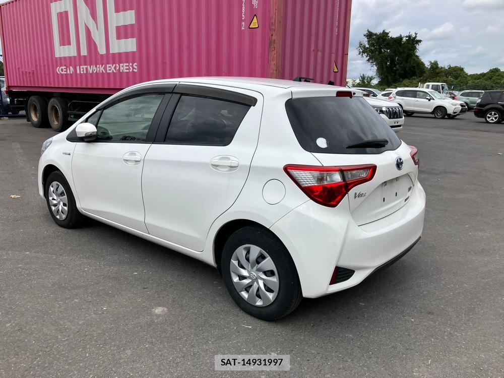 Toyota VITZ HYBRID 2018 1284215-3