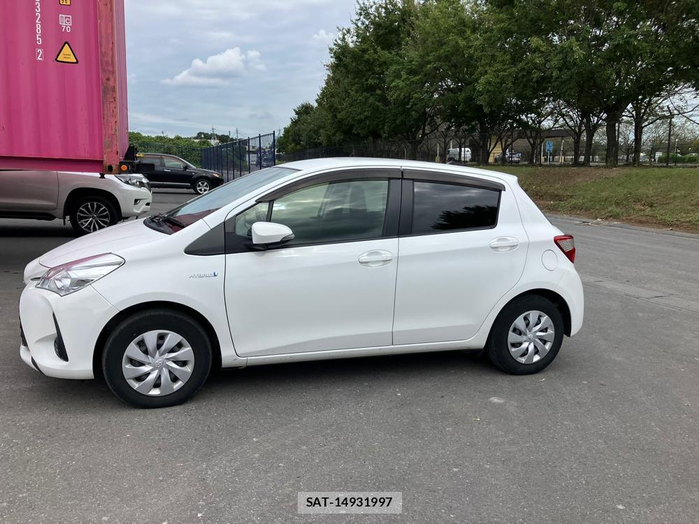 Toyota VITZ HYBRID 2018 1284215-4
