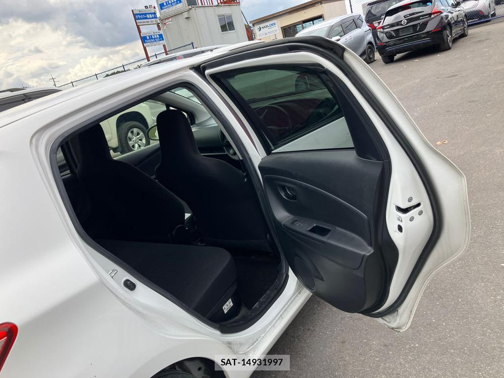 Toyota VITZ HYBRID 2018 1284215-8