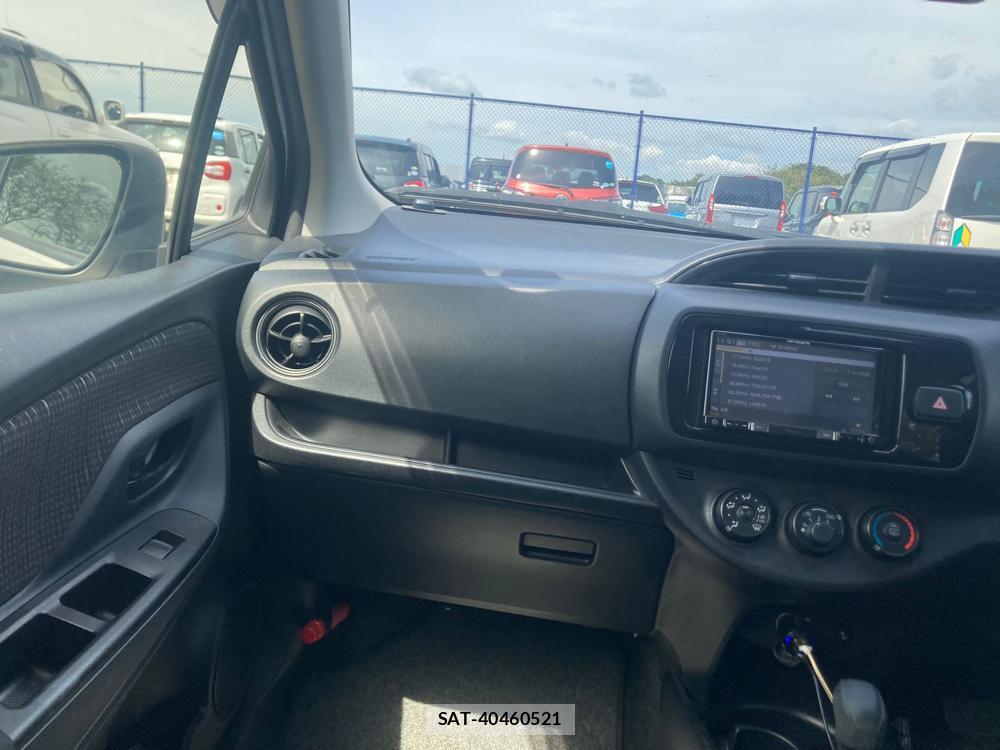 Toyota VITZ 2018 1284213-17