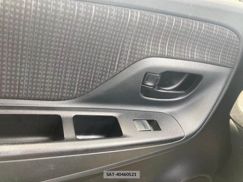 Toyota VITZ 2018 1284213-19