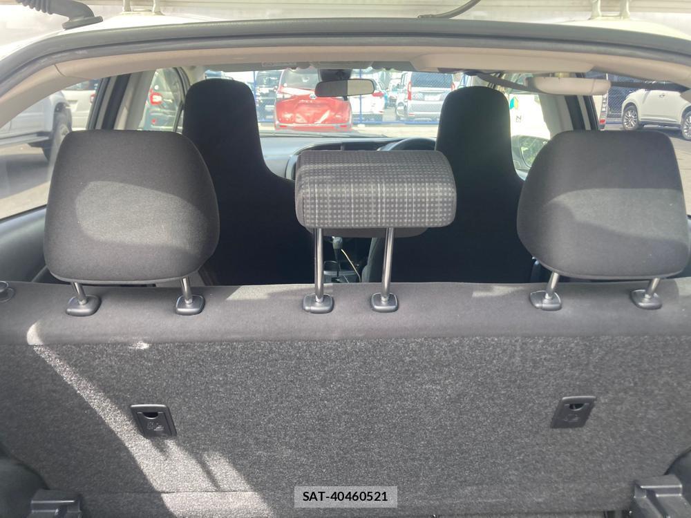 Toyota VITZ 2018 1284213-23