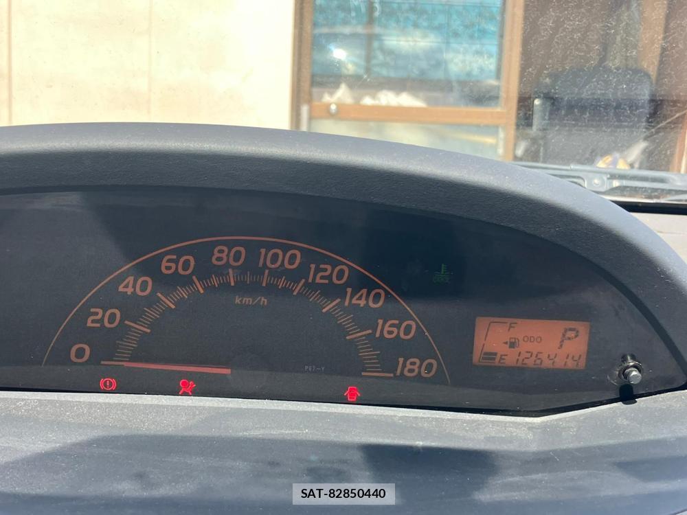 Toyota VITZ 2010-08 1297110-14