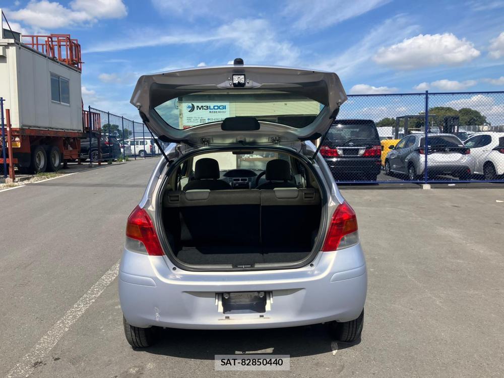 Toyota VITZ 2010-08 1297110-30
