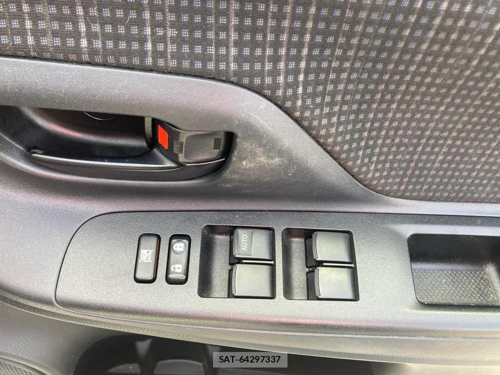 Toyota VITZ 2018 1289511-19