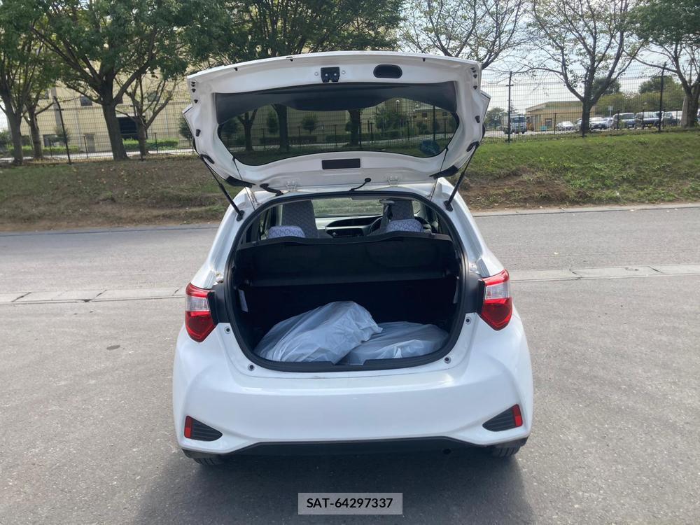 Toyota VITZ 2018 1289511-26