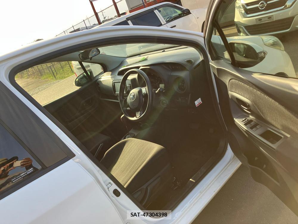 Toyota VITZ 2018 1289523-11