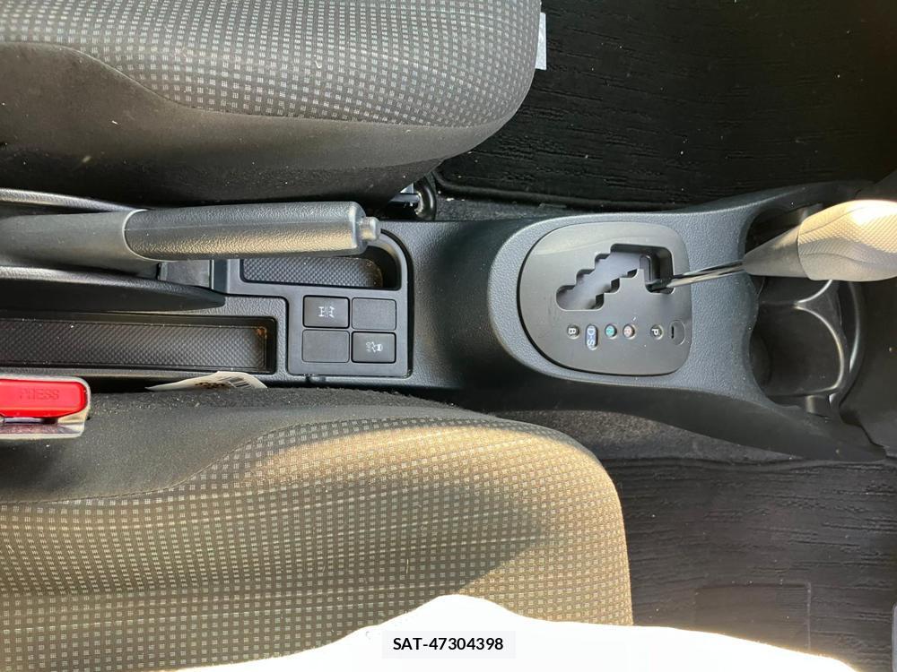 Toyota VITZ 2018 1289523-21