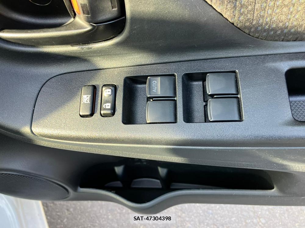 Toyota VITZ 2018 1289523-23
