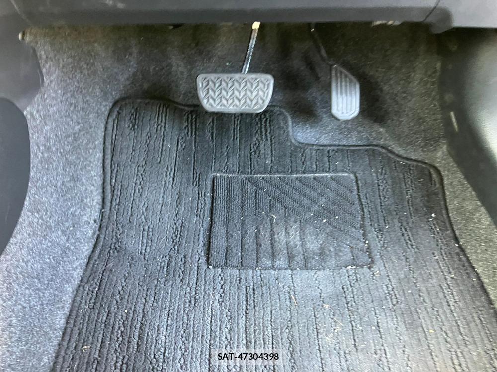 Toyota VITZ 2018 1289523-26