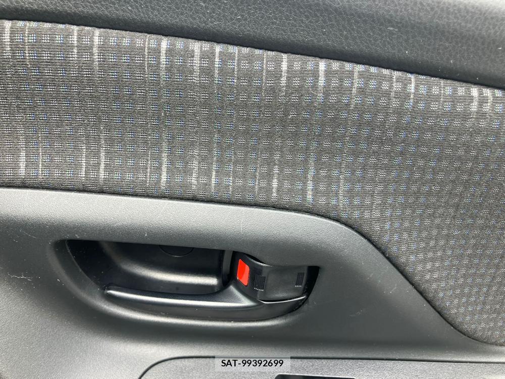 Toyota VITZ 2018 1298859-24
