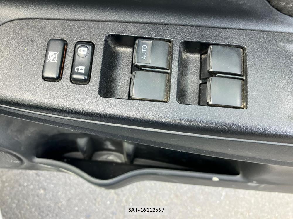 Toyota VITZ 2018 1297070-23