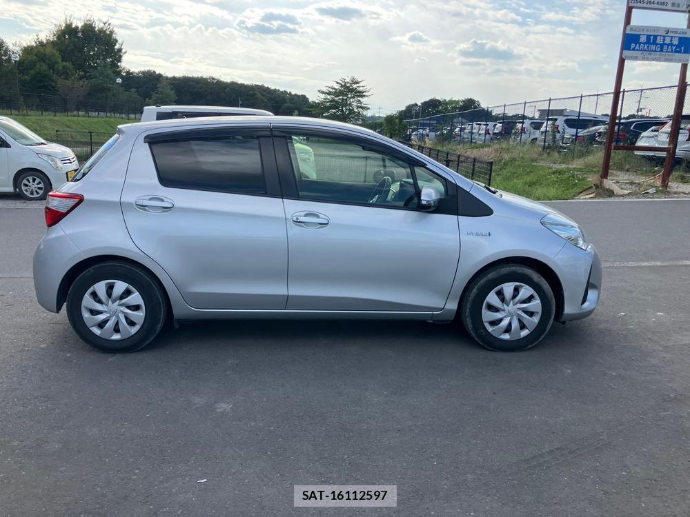 Toyota VITZ 2018 1297070-5