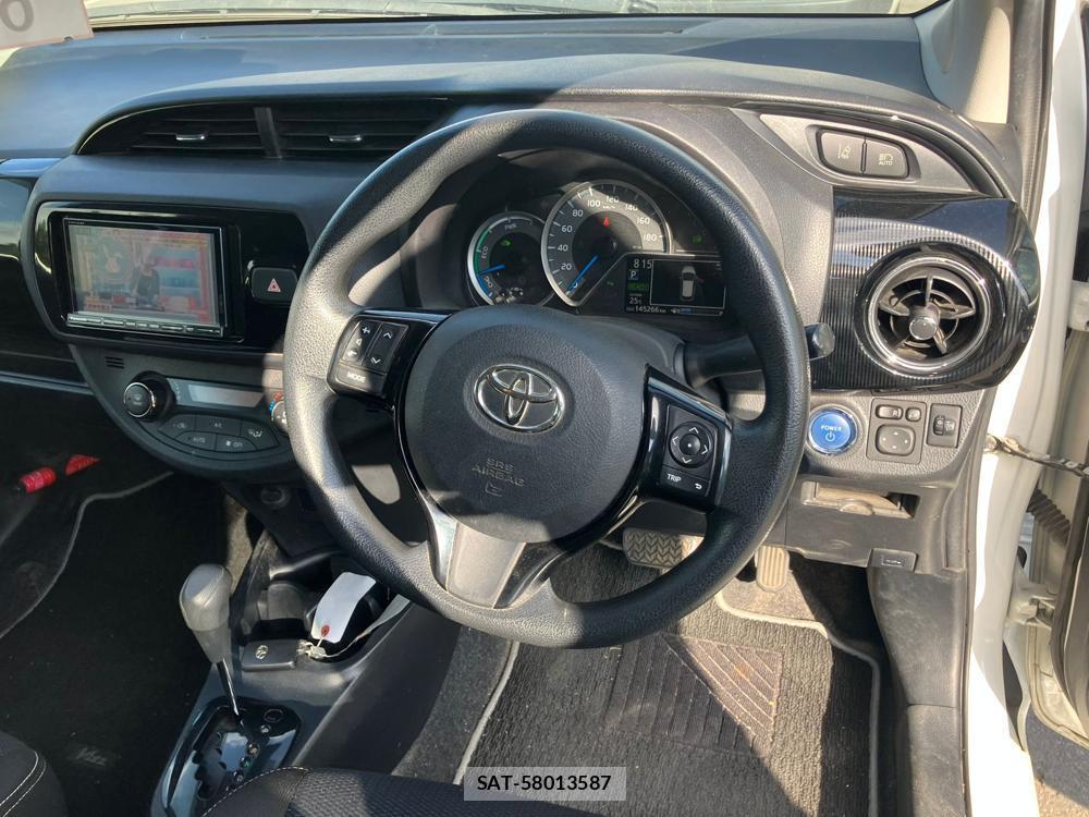 Toyota VITZ 2018 1284223-14