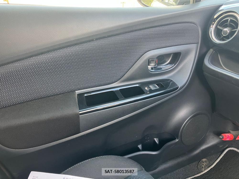 Toyota VITZ 2018 1284223-23