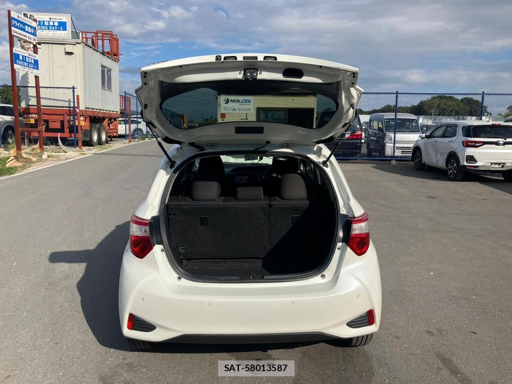 Toyota VITZ 2018 1284223-29