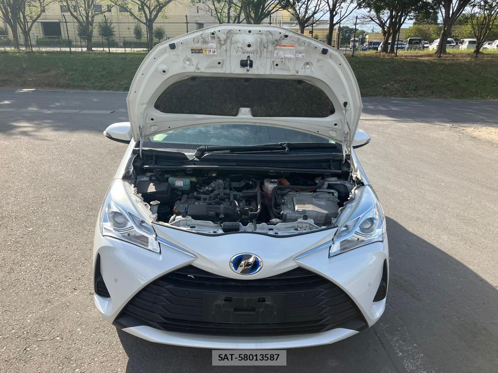 Toyota VITZ 2018 1284223-30