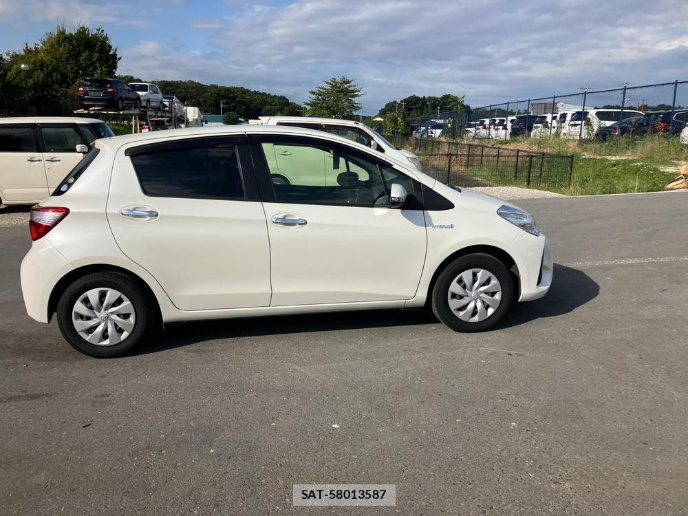 Toyota VITZ 2018 1284223-5