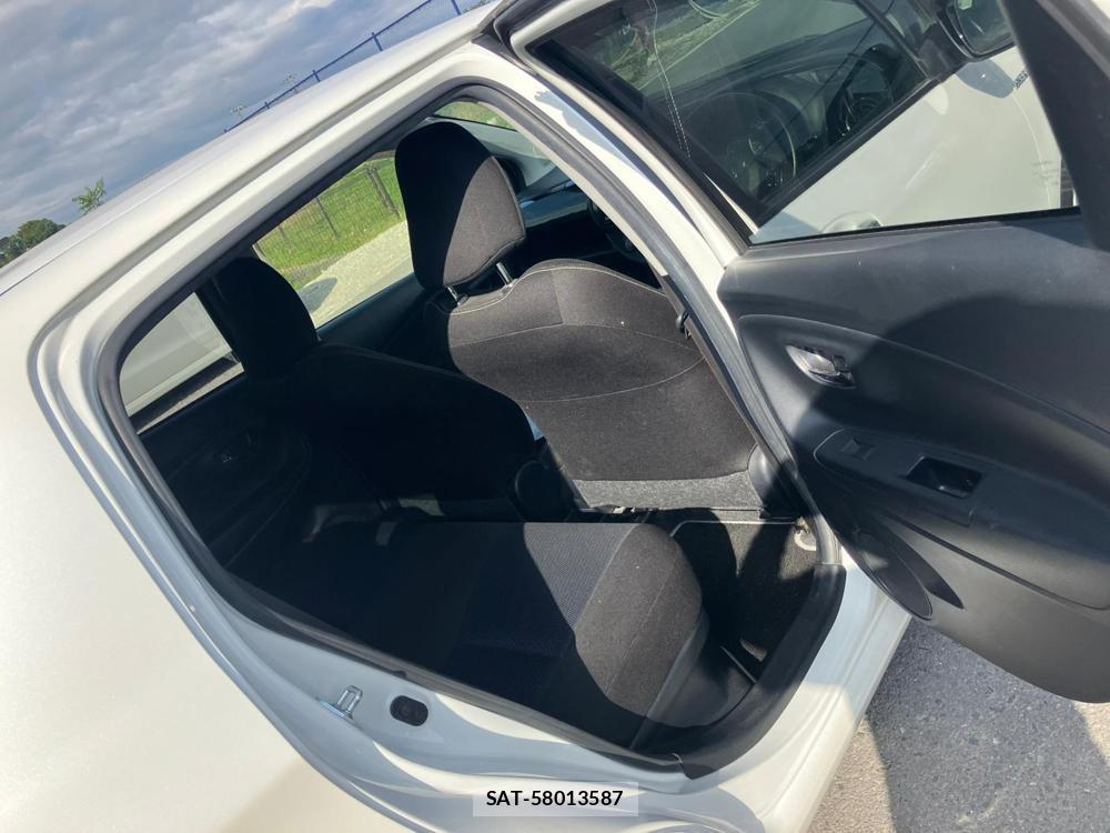 Toyota VITZ 2018 1284223-8