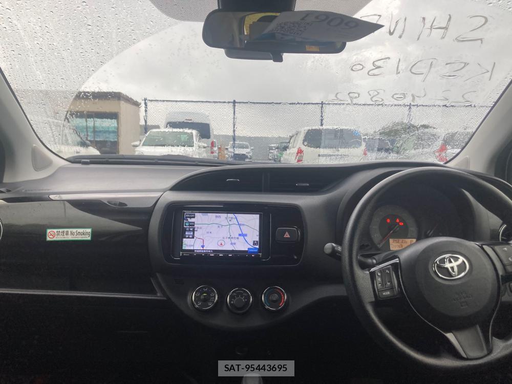 Toyota VITZ 2018 1295214-12