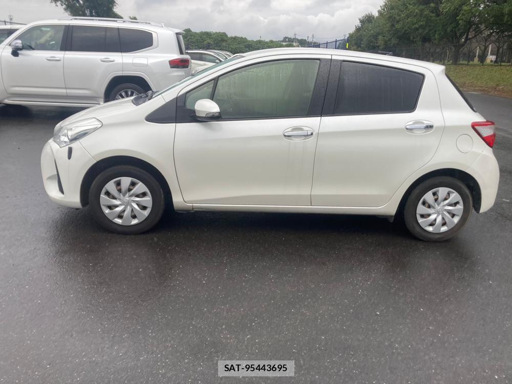 Toyota VITZ 2018 1295214-1