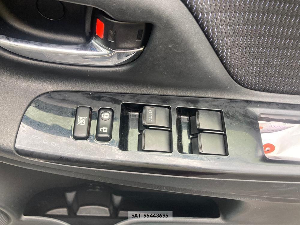 Toyota VITZ 2018 1295214-20