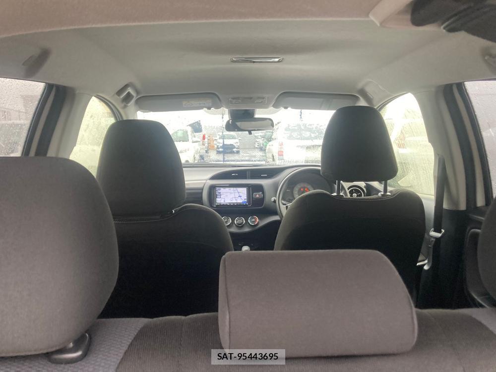 Toyota VITZ 2018 1295214-26