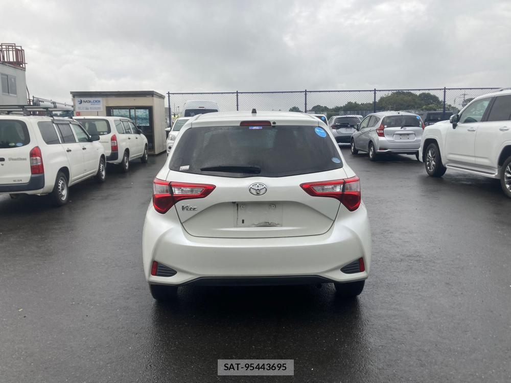 Toyota VITZ 2018 1295214-3