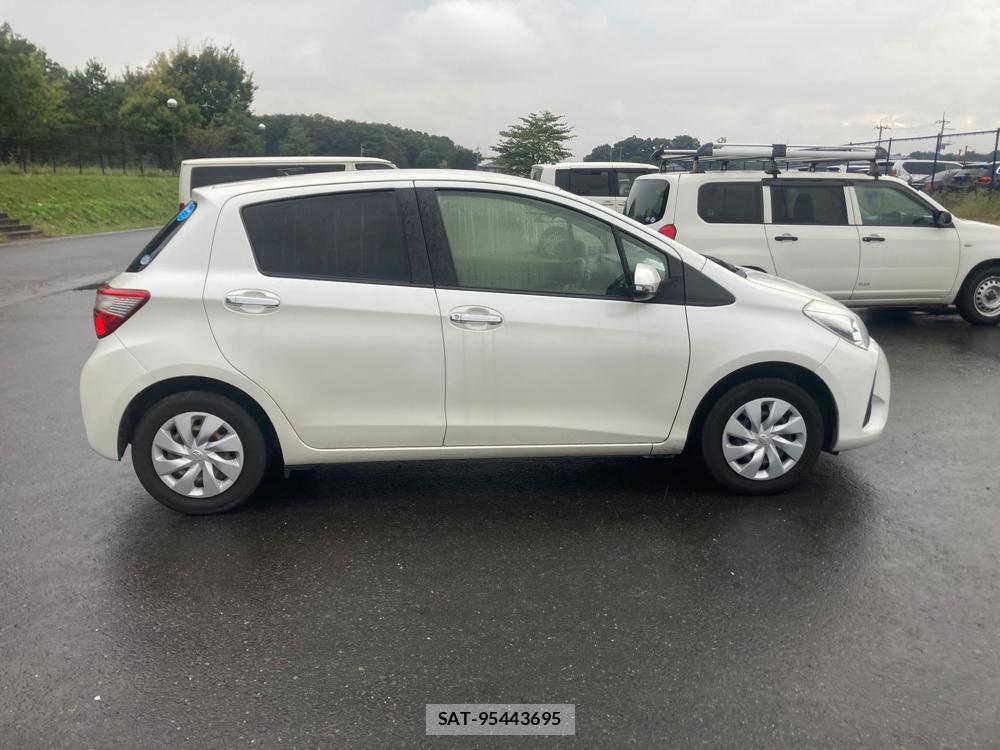 Toyota VITZ 2018 1295214-5