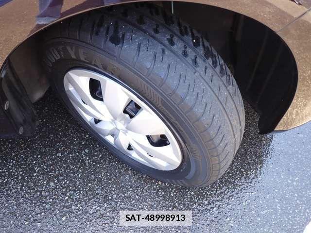 Toyota VITZ 2014-11 1310034-17