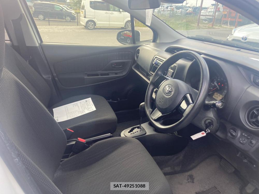 Toyota VITZ 2018 1295196-11