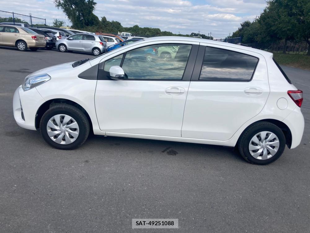 Toyota VITZ 2018 1295196-1