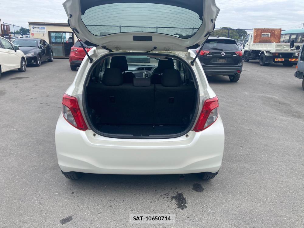 Toyota VITZ 2012 1317699-27