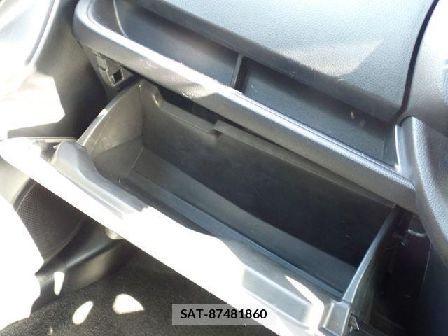 Toyota VITZ 2019-09 1718450-14