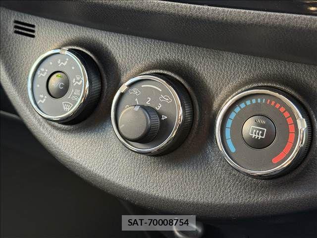 Toyota VITZ 2017-12 1829945-12