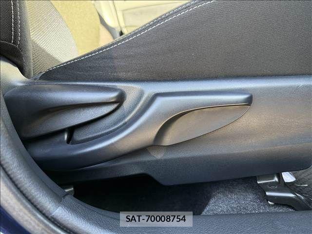 Toyota VITZ 2017-12 1829945-16