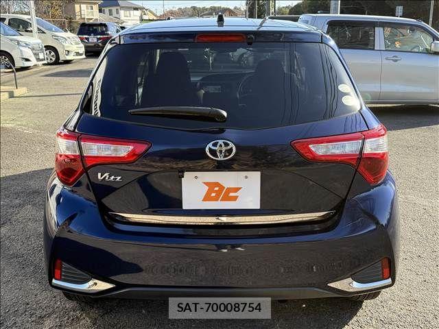 Toyota VITZ 2017-12 1829945-22