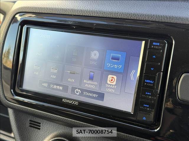 Toyota VITZ 2017-12 1829945-2