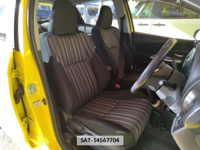 Toyota VITZ 2015-03 1829942-12