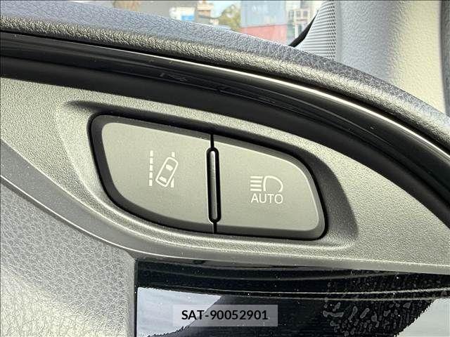 Toyota VITZ 2017-12 2118531-13