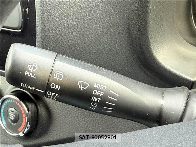Toyota VITZ 2017-12 2118531-27