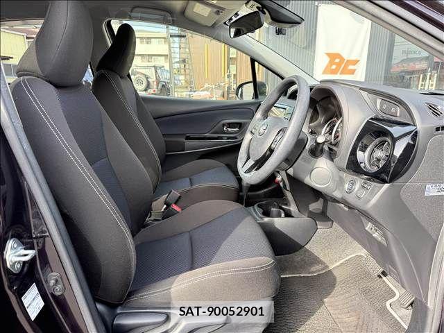 Toyota VITZ 2017-12 2118531-8