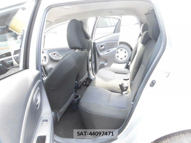 Toyota VITZ 2019-02 2355395-12