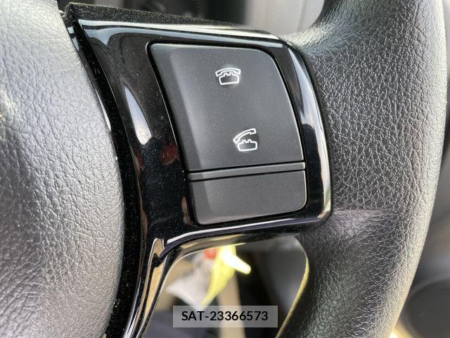 Toyota VITZ 2019-01 2355399-17