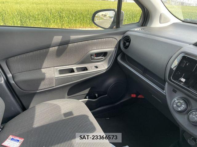 Toyota VITZ 2019-01 2355399-21