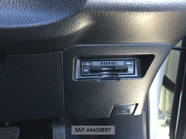 Toyota VITZ 2018-08 2448297-17